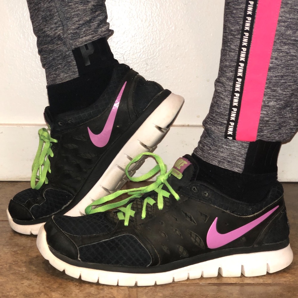 Nike Tennis shoes